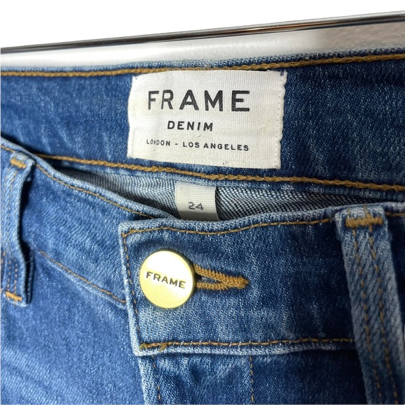 Frame | Le High Straight Jeans in Thistlemore 24 - Picture 2 of 7